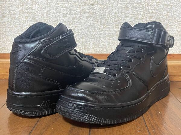 NIKE WMNS AIR FORCE 1 ’07 MID 24.0cm