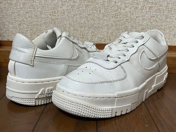 NIKE WMNS AIR FORCE 1 PIXEL "WHITE" 23.0cm