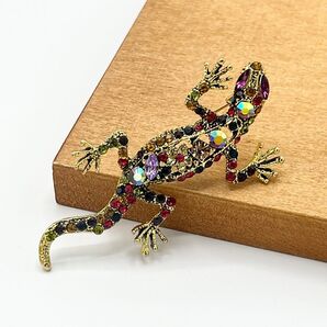 BC020 ブローチ トカゲ 爬虫類 蜥蜴 ラインストーン おしゃれ 新品 アクセサリー