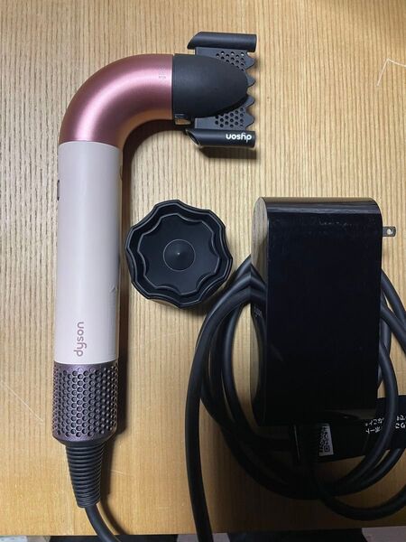 Dyson ドライヤー hd17