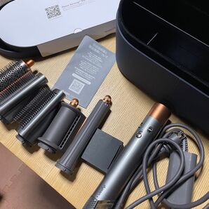 Dyson ドライヤー エアラップ マルチスタイラー hs05