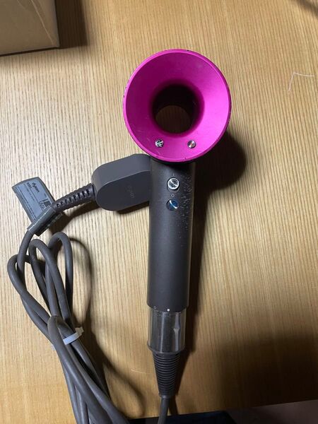 Dyson ドライヤー hd01