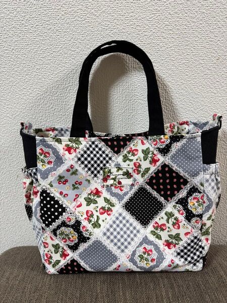 ハンドメイド サイドポケット付き トートバッグ