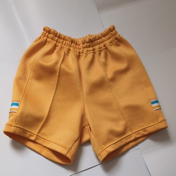 子供用 ショートパンツ イエロー サイドライン入り 110 体操着 幼稚園 保育園