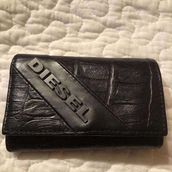DIESEL 三つ折りキーケース