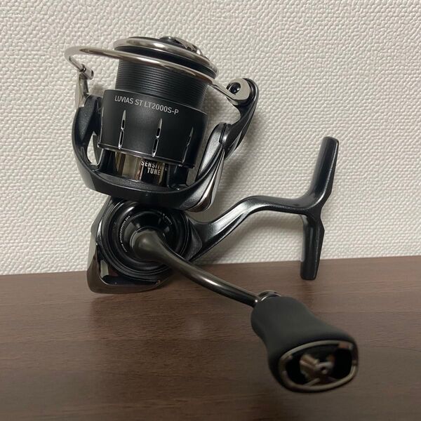 ダイワ 24 ルビアス ST LT 2000S-P 未使用 付属品完備