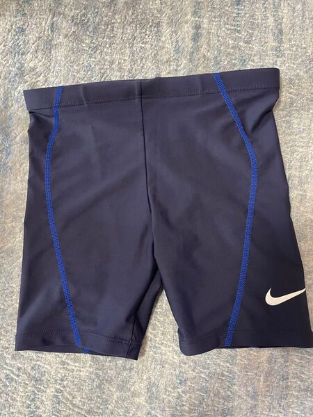 【新品未使用】 NIKE ナイキ 水泳スイムパンツ 水着 120 スイムウェア 男の子
