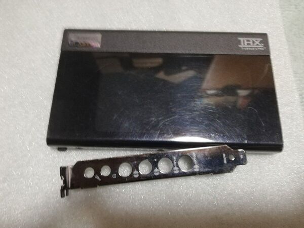 SoundBlaster X-Fi Titanium HD ブラケットとカバー