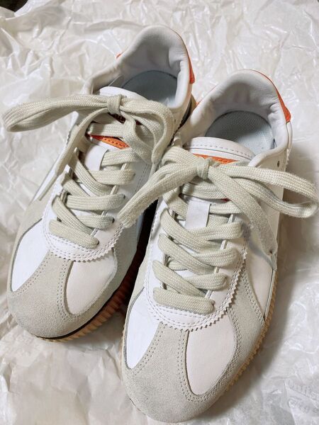 OnitsukaTiger オニツカタイガー DELECITY デレシティ 23cm スニーカー