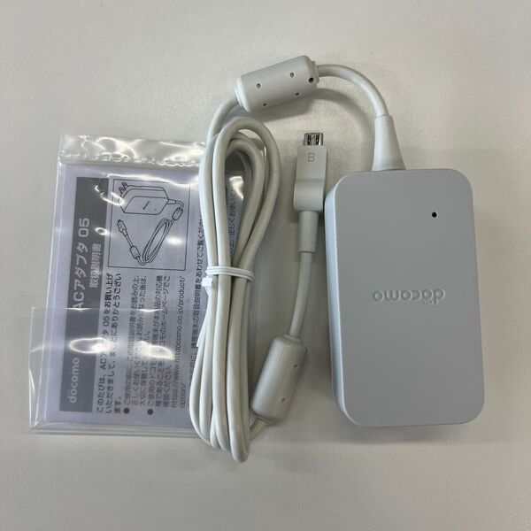 DOCOMO ドコモ 純正 充電器 ACアダプタ05