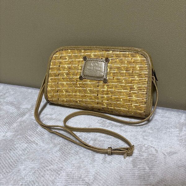 【PELLE BORSA】ペレボルサ ショルダーバッグ 自然素材 夏バッグ 軽量 ペットボトル収納可 肩掛け