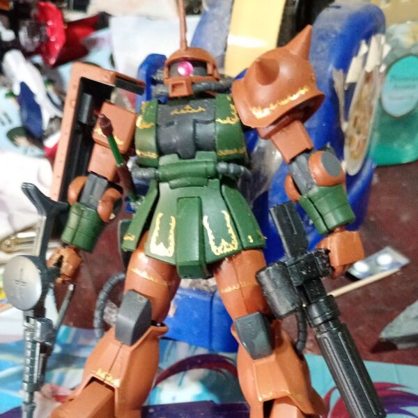 HG ガンプラ 完成品 組立済みガルマザクⅡライデンザクⅡブルー2号機塗装済みジャンク品。