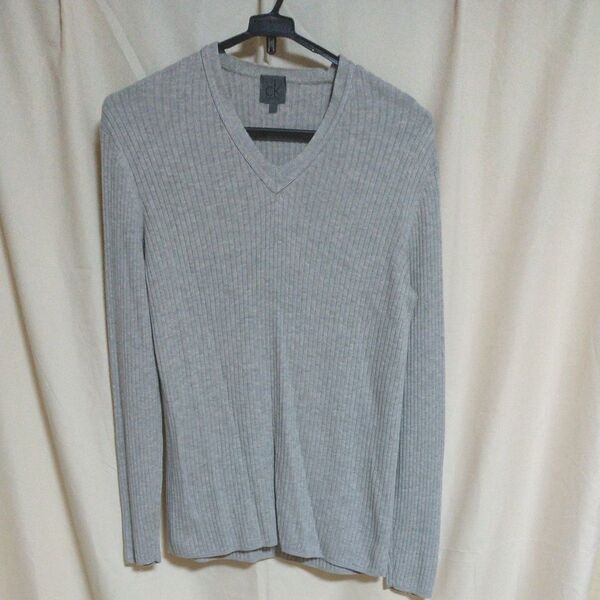 CALVIN KLEIN 薄手ニット Vネック