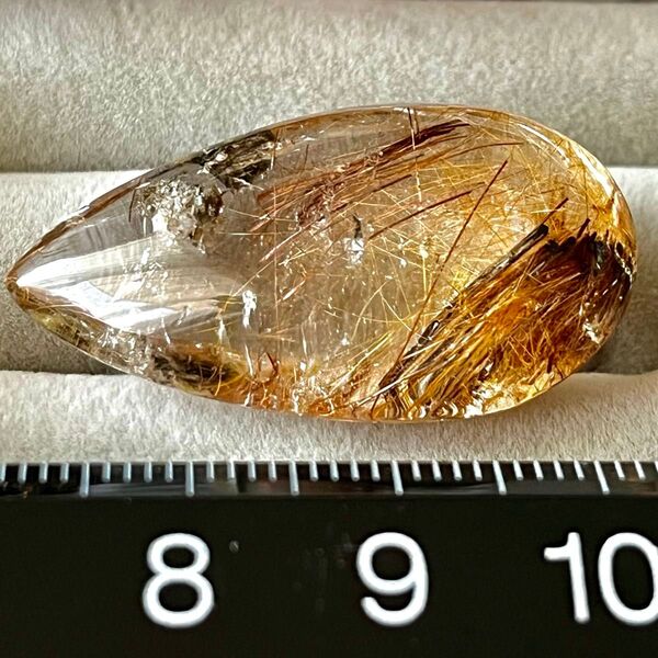 高品質 ブロンズ ゴールドルチル 50.5ct ルース 透明度抜群 針水晶 天然石 宝石 タイチンルチル パワーストーン お守り