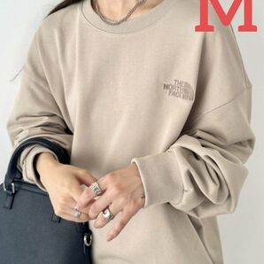 【新品未使用】韓国ノースフェイスホワイトレーベルGO-TO SWEATSHIRTSロゴ刺繍長袖スウェットMサイズクリームベージュ