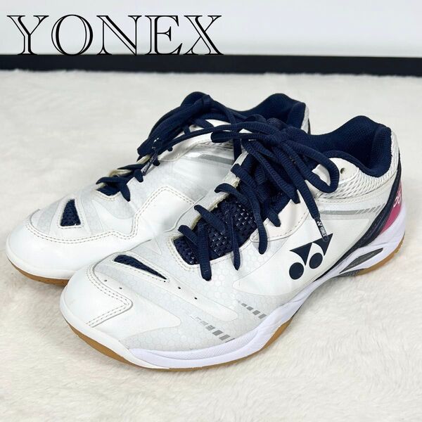 美品!YONEX バドミントン シューズ パワークッション66Z SHB66Z