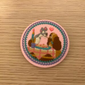 ディズニー レディー&トランプ 刺繍缶バッチ わんわん物語