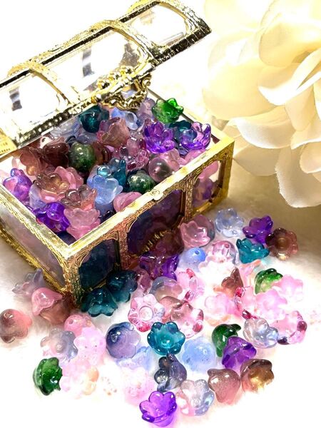 No.89 【完売しました】鈴蘭ビーズ ガラス製 200個