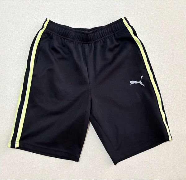 160 PUMA プーマ ジャージ ハーフパンツ 黒
