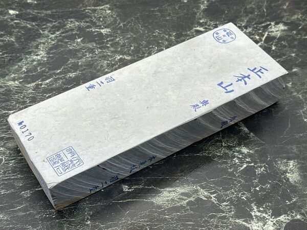 天然砥石 奥殿 羽二重本巣板 二十四切大極上 No.170