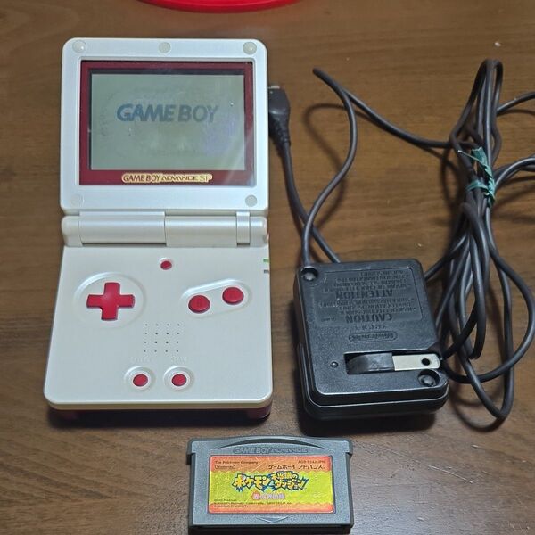 ゲームボーイアドバンスSP ファミコンバージョン 充電線 カセット付き