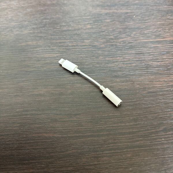 Apple アップル 純正付属品 3.5mm ステレオ ヘッドフォンジャック 変換アダプタ