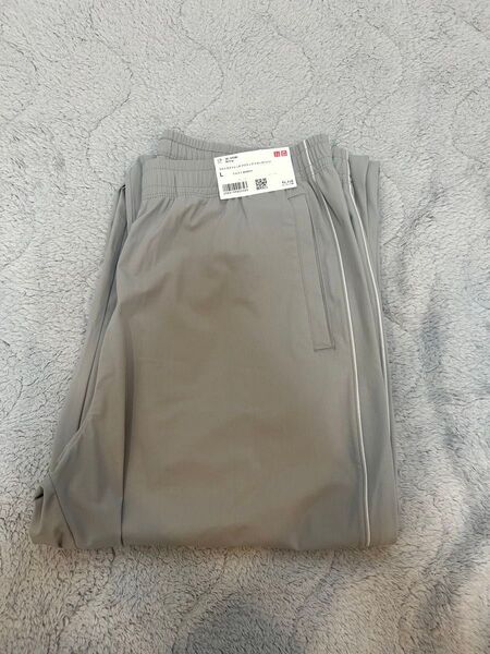 新品 ユニクロ UNIQLO ウルトラストレッチアクティブトラックパンツ メンズ Lサイズ