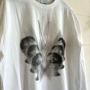 新品タグ付 ネックレス付フェイスプリント Tシャツ ロンT 長袖 白 L