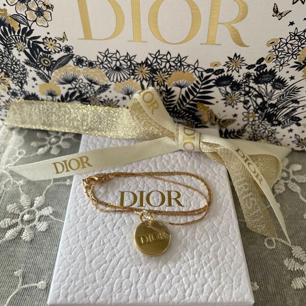 新品★Christian Dior ノベルティチャームネックレス ★ゴールド★未使用品透明シート付き
