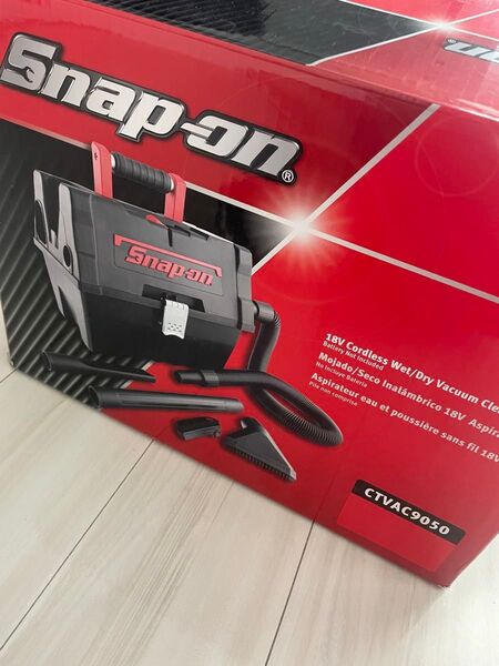 スナップオン コードレス掃除機