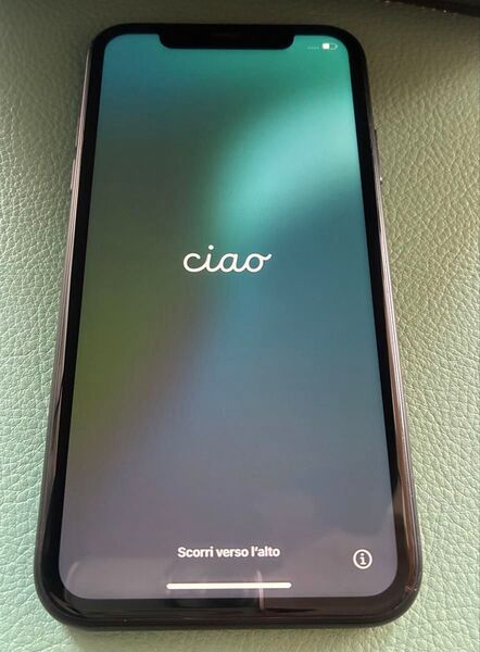 iPhone XR 64GB 美品 simフリー カバーおまけ