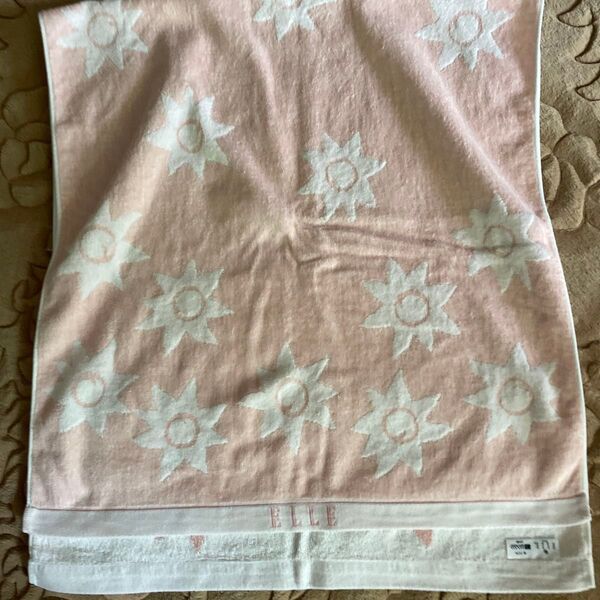 新品ELLE バスタオル ピンク 花柄