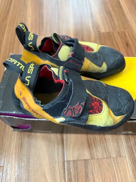 【中古】LA SPORTIVA クライミングシューズ Skwama スクワマ BLACK/YELLOW 39.5