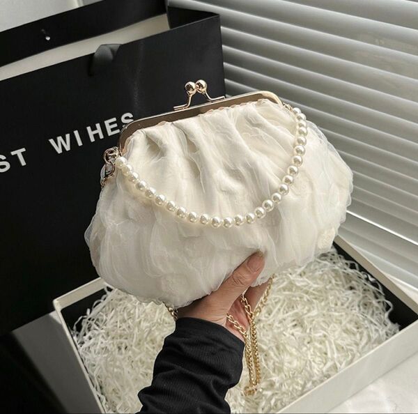 パーティー クラッチ バッグ シフォン ホワイト 3way がま口 上品 華やか ショルダー パール風 結婚式 お呼ばれ 可愛い