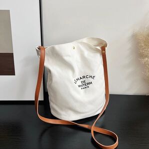 トート ショルダー バッグ ホワイト キャンバス 韓国 シンプル 可愛い A4 白 斜め掛け 肩掛け 通勤 通学 お出かけ デート