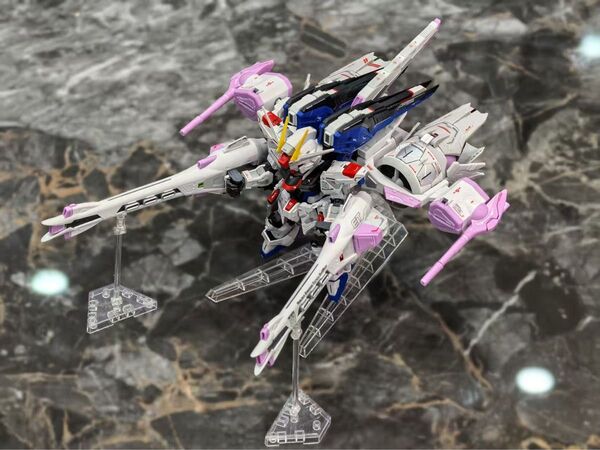 MGSD フリーダムガンダム専用ミーティアユニット水転写デカール付 海外製プラモデル 未組立品 ガンダム