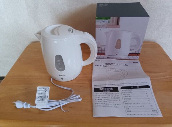 Jenix 電気ケトル 1.0L 品番 JX-160WT