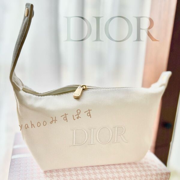 海外限定★ 新品未使用 2025年 ディオール DIOR ノベルティ ポーチ 三日月ミニバッグ 刺繍ロゴ オフホワイト アイボリー