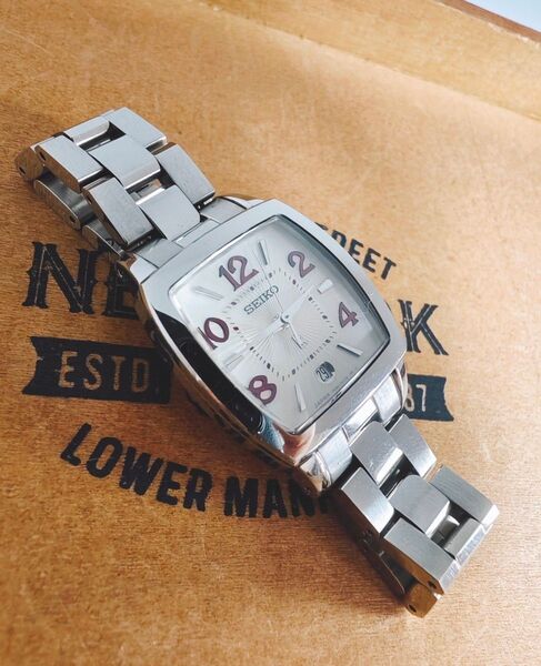 SEIKO lk セイコールキアトノー 白文字盤 ホワイト シルバー レディース腕時計 アラビア シンプル アクセサリー