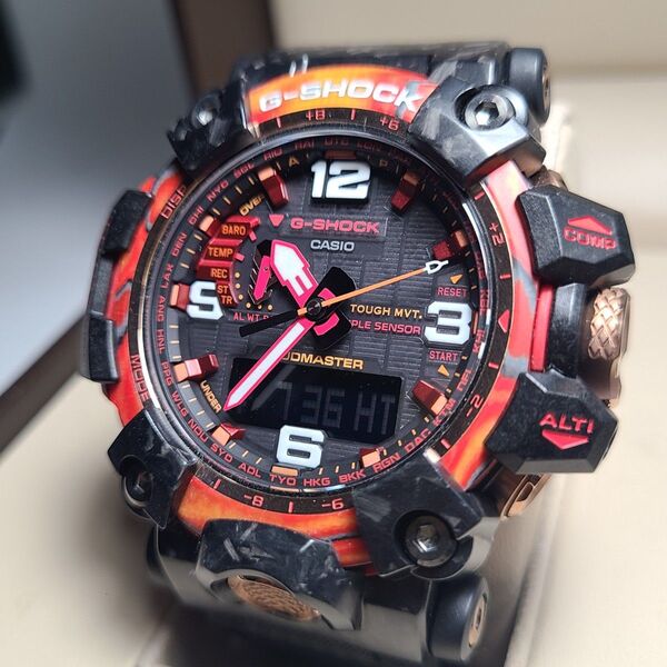 【美品】G-SHOCK MUDMASTER マッドマスター 40周年記念 フレアレッド GWG-2040FR 稼働品 腕時計