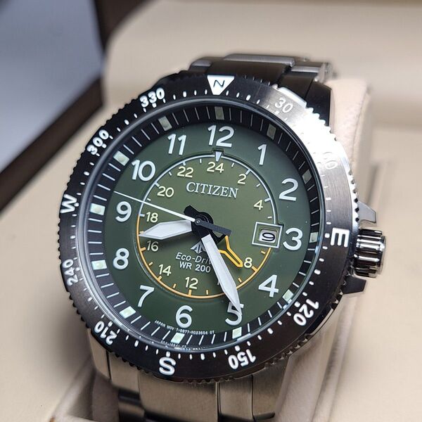 未使用品 CITIZEN シチズン エコドライブ プロマスター B877 ランド ソーラー 稼働品 腕時計