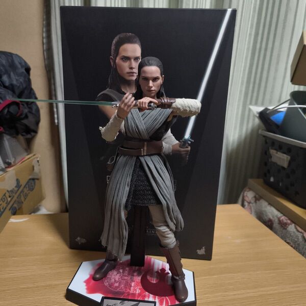 ホットトイズ『スター・ウォーズ/最後のジェダイ』レイ 1/6