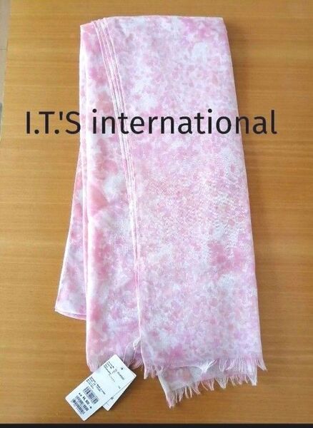 I.T.'S. International 花柄ストール