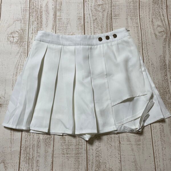 SHEIN ショートパンツ ダンス ダンス衣装 白 キュロットパンツ