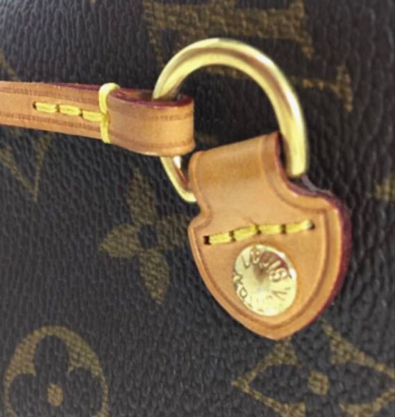 ルィビトンハンドバッグ用パーツ4個