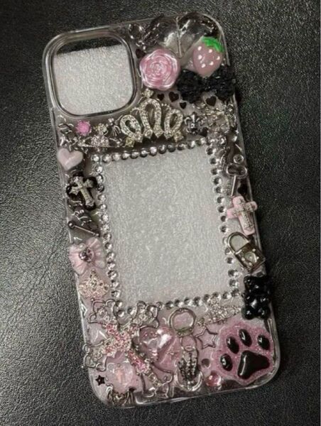 iPhone15デコケース