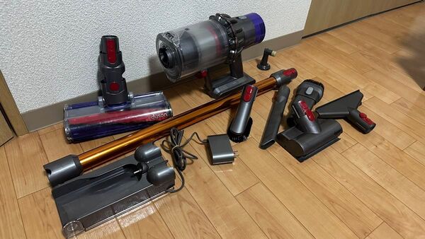 ダイソン SV12 V10 サイクロンコードクリーナー 分解清掃、動作確認済み②