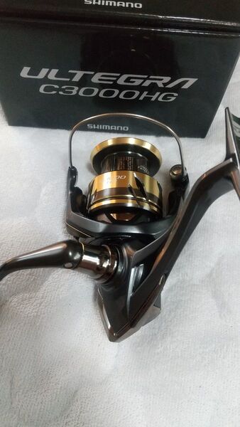 新品未使用 25アルテグラC3000HG シマノ SHIMANO