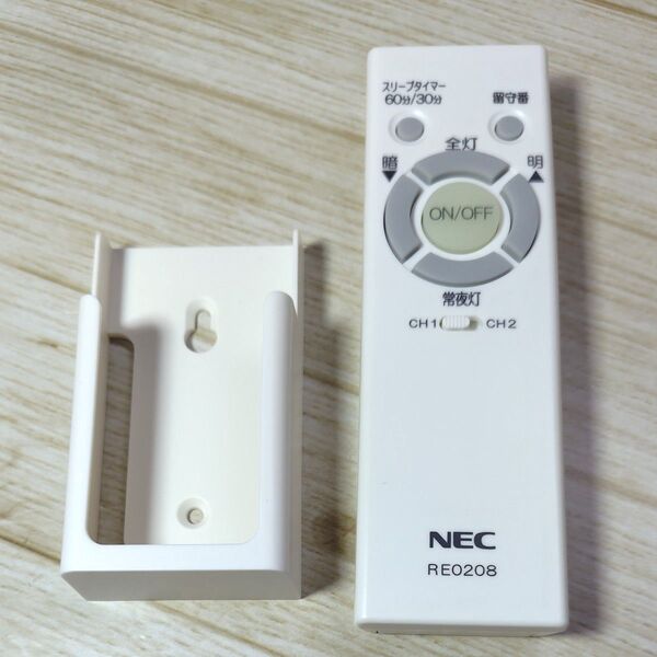 【未使用】 NEC 照明用リモコン RE0208 LEDシーリングライト 壁付ホルダー付属