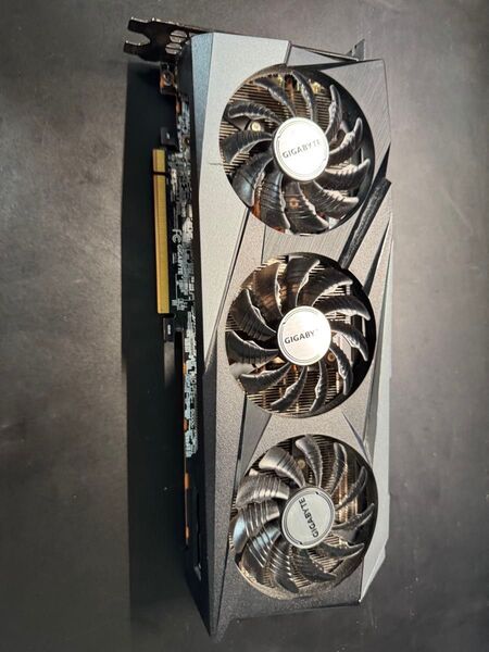 GIGABYTE AMD RX6700xt 12GB